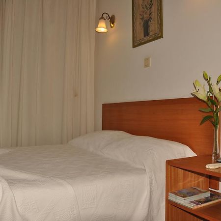 Residencial D. Joao III Hotel ปอนตาเดลกาดา ภายนอก รูปภาพ