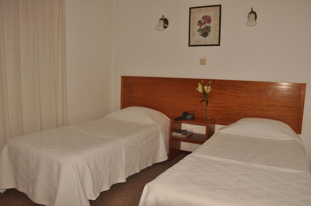 Residencial D. Joao III Hotel ปอนตาเดลกาดา ห้อง รูปภาพ