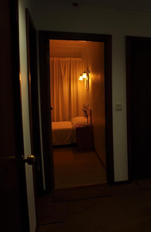 Residencial D. Joao III Hotel ปอนตาเดลกาดา ภายนอก รูปภาพ